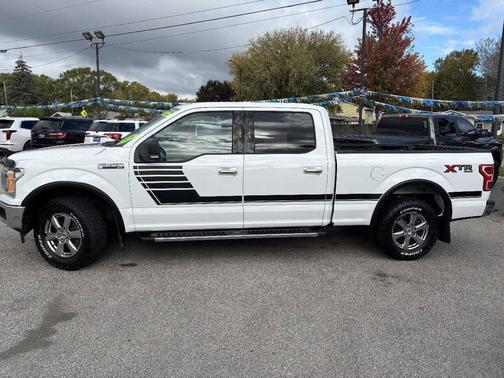 Oxford White 2019 Ford F-150 XLT