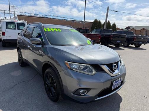 Brilliant Silver 2016 Nissan Rogue SV