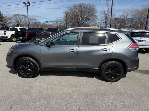 Brilliant Silver 2016 Nissan Rogue SV