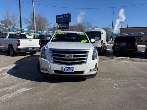 2019 Cadillac Escalade Luxury