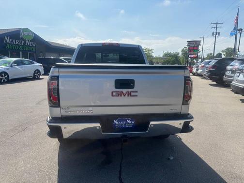 Quicksilver Metallic 2017 GMC Sierra 1500 SLT