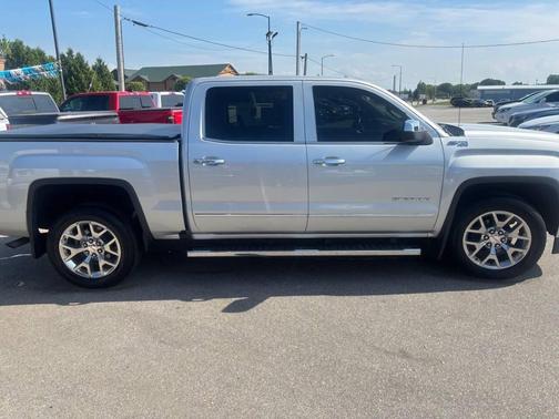 Quicksilver Metallic 2017 GMC Sierra 1500 SLT