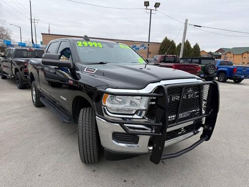 2020 RAM 2500 Tradesman Crew Cab 4x4 6'4' Box