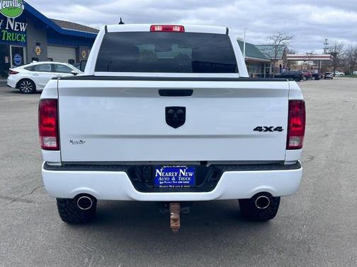 Bright White Clear Coat 2019 RAM 1500 Express