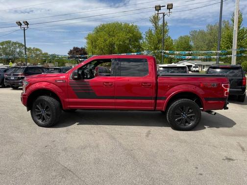 Ruby Red Metallic Tinted Clearcoat/Magnetic 2019 Ford F-150 XLT