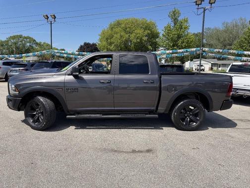 Maximum Steel Metallic Clear Coat 2022 RAM 1500 Classic SLT