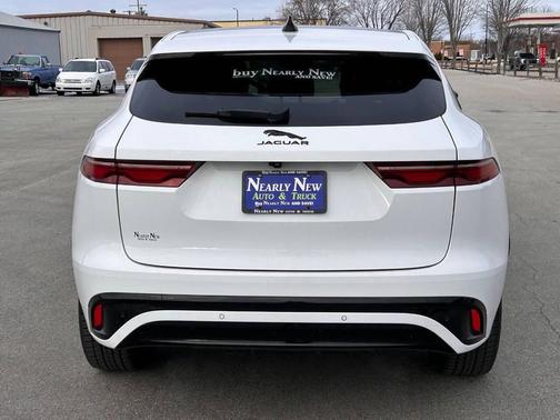 2024 Jaguar F-PACE P250 R Dynamic S AWD 4dr SUV