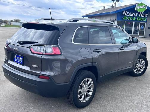 Granite Crystal Metallic Clearcoat 2021 Jeep Cherokee Latitude Plus