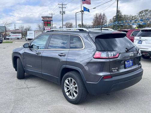Granite Crystal Metallic Clearcoat 2021 Jeep Cherokee Latitude Plus