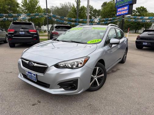 Ice Silver Metallic 2019 Subaru Impreza 2.0i Premium