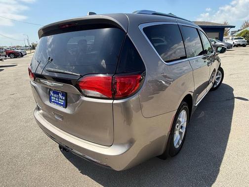 Molten Silver 2017 Chrysler Pacifica Touring-L