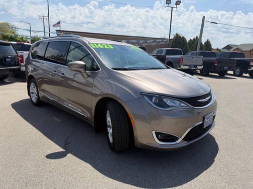 Molten Silver 2017 Chrysler Pacifica Touring-L