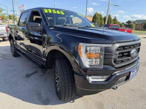 Agate Black 2022 Ford F-150 XLT