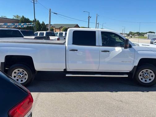 Summit White 2017 Chevrolet Silverado 2500 WT