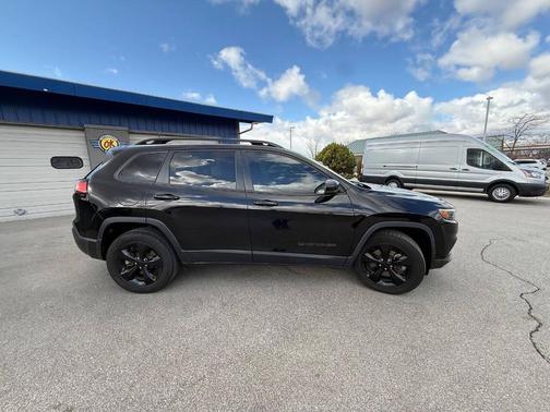 Diamond Black Crystal Pearlcoat 2021 Jeep Cherokee Latitude Plus