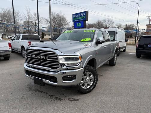 2020 RAM 2500 Laramie Crew Cab 4x4 6'4' Box