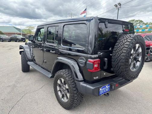 Black Clearcoat 2020 Jeep Wrangler Unlimited Sahara