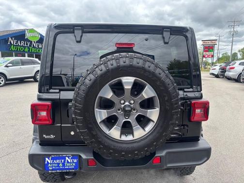 Black Clearcoat 2020 Jeep Wrangler Unlimited Sahara