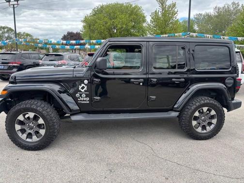 Black Clearcoat 2020 Jeep Wrangler Unlimited Sahara