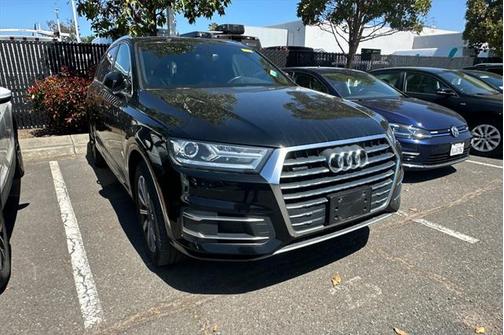 2019 Audi Q7 45 Premium