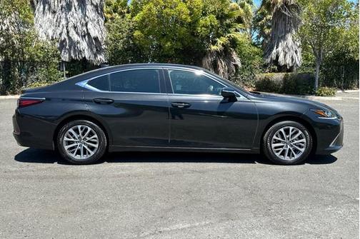 2023 Lexus ES 350 Base