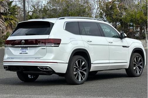 2025 Volkswagen Atlas 2.0T SEL Premium R-Line 4MOTION