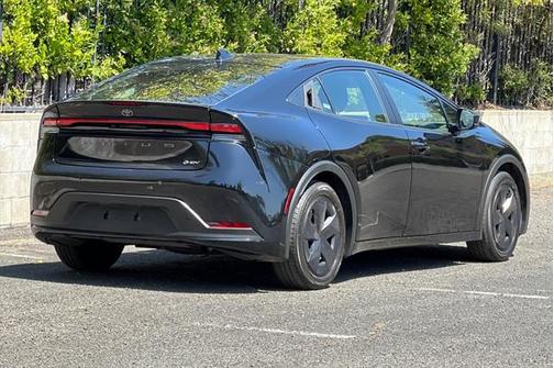 2023 Toyota Prius LE