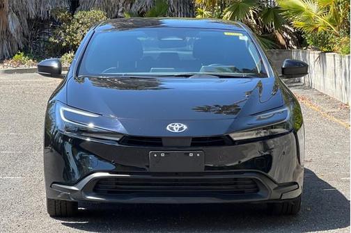 2023 Toyota Prius LE