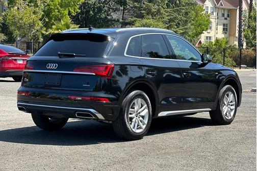 2023 Audi Q5 45 S line Premium