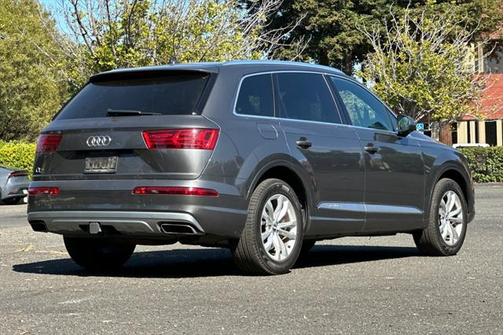 2019 Audi Q7 55 Premium