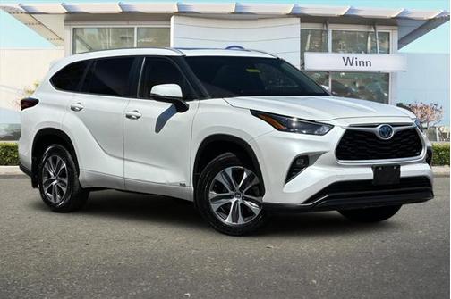 2023 Toyota Highlander Hybrid XLE