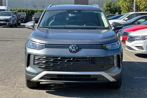 2025 Volkswagen Tiguan 2.0T SE 4MOTION