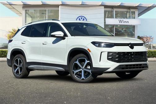 2025 Volkswagen Tiguan 2.0T SE