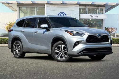 2023 Toyota Highlander Hybrid XLE