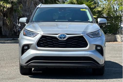 2023 Toyota Highlander Hybrid XLE