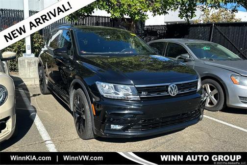 2021 Volkswagen Tiguan 2.0T SE R-Line Black