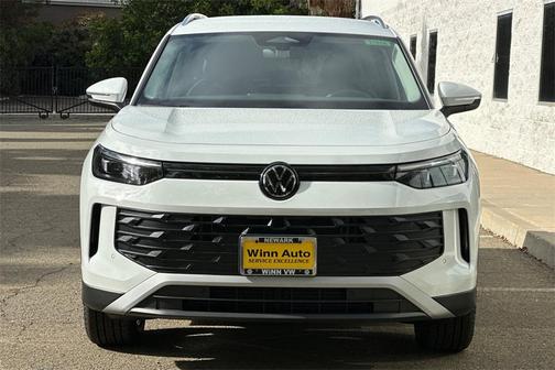 2025 Volkswagen Tiguan 2.0T SE 4MOTION