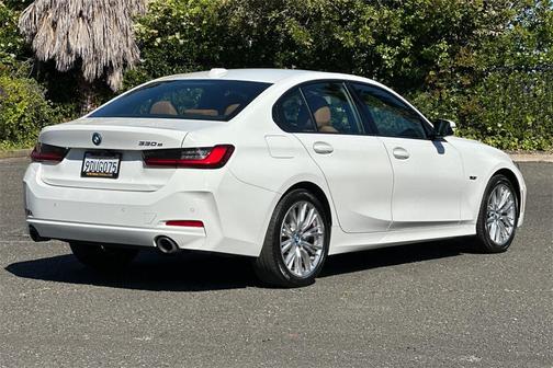 2023 BMW 330e Base