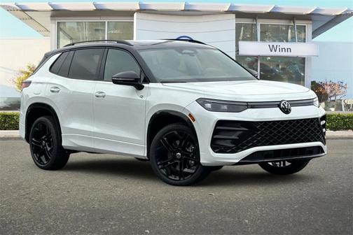 2025 Volkswagen Tiguan 2.0T SE R-Line Black 4MOTION