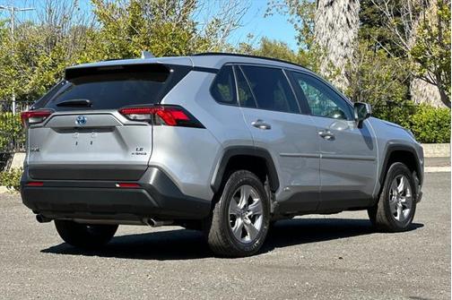 2023 Toyota RAV4 Hybrid LE