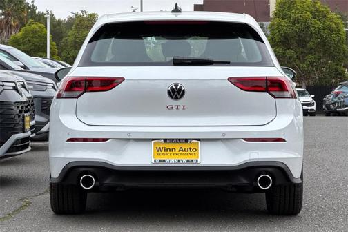 2025 Volkswagen Golf GTI 2.0T SE DSG