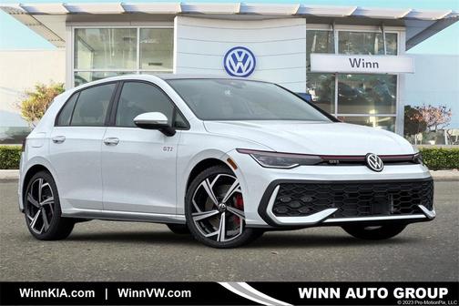 2025 Volkswagen Golf GTI 2.0T SE DSG