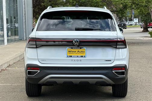 2025 Volkswagen Taos 1.5T SEL