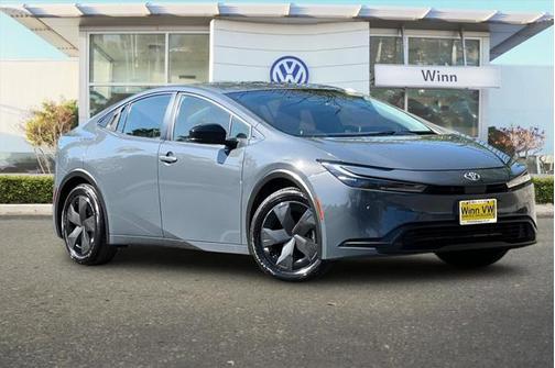 2023 Toyota Prius LE