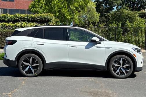 2025 Volkswagen ID.4 Pro