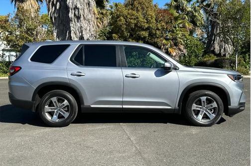 2023 Honda Pilot 2WD EX-L 7 Passenger