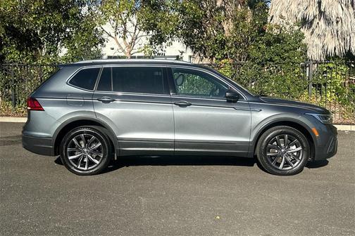 2022 Volkswagen Tiguan 2.0T SE 4MOTION