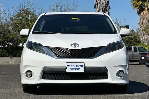 2016 Toyota Sienna SE