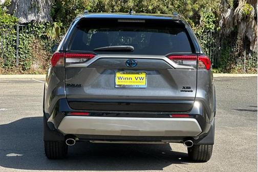 2022 Toyota RAV4 Hybrid SE