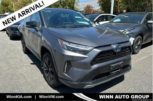 2022 Toyota RAV4 Hybrid SE